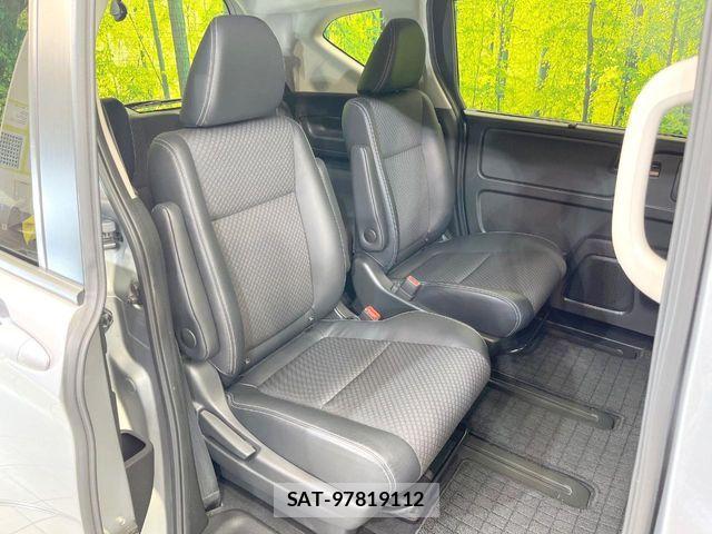 Honda FREED HYBRID 2021-10 7058658-8