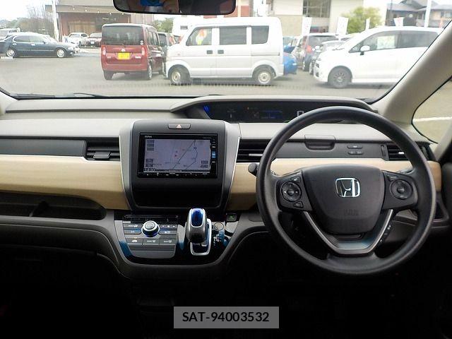 Honda FREED HYBRID 2016-11 7058667-1