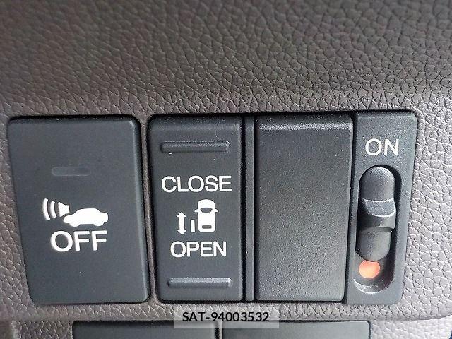Honda FREED HYBRID 2016-11 7058667-8