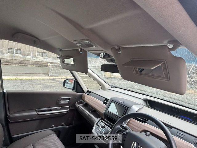 Honda FREED HYBRID 2023-05 7058650-21