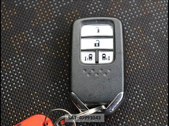 Honda FREED HYBRID 2020-08 7058654-8