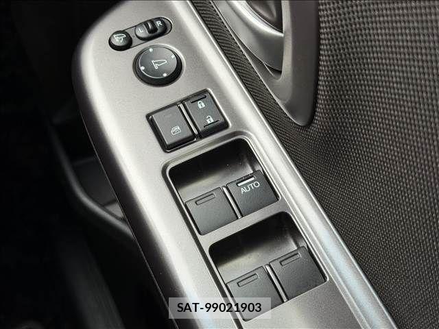 Honda FREED HYBRID 2021-04 7058661-16