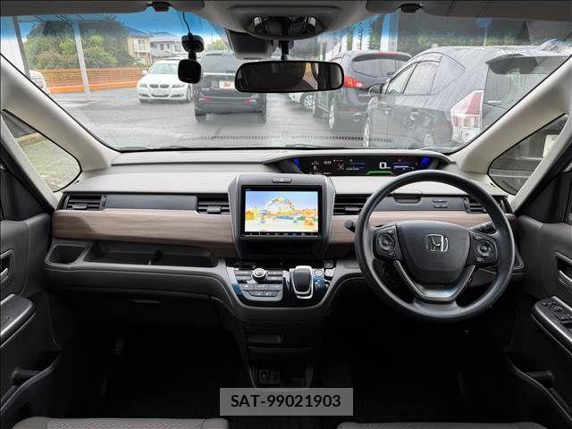 Honda FREED HYBRID 2021-04 7058661-1