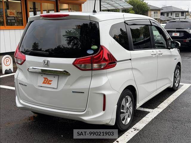 Honda FREED HYBRID 2021-04 7058661-23