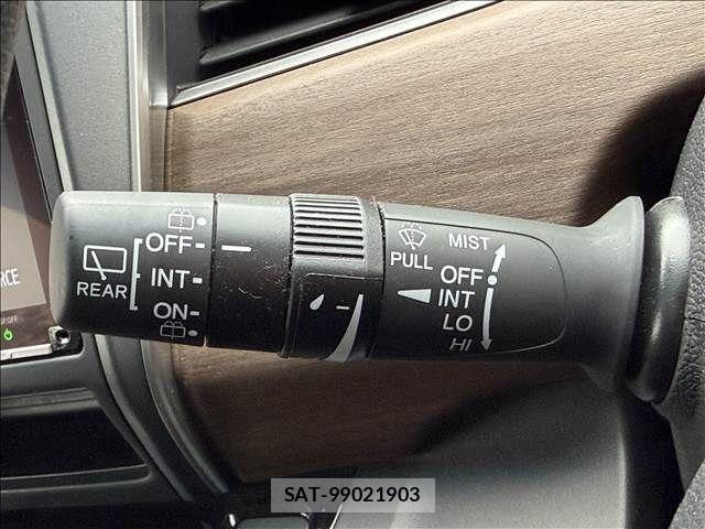 Honda FREED HYBRID 2021-04 7058661-28