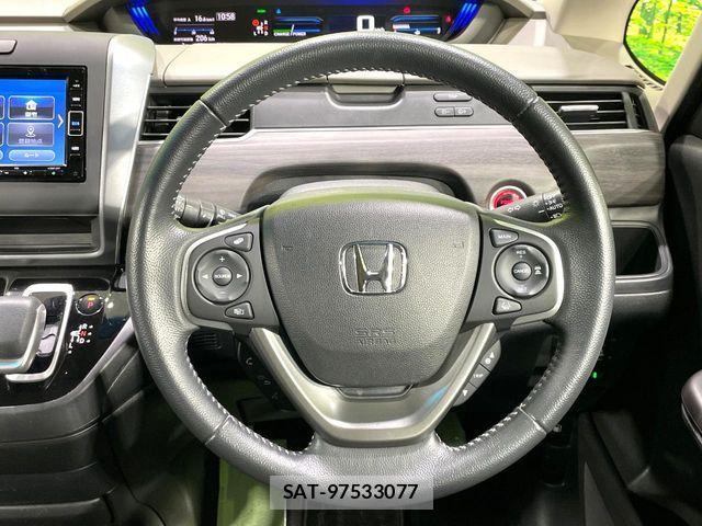 Honda FREED HYBRID 2021-09 7058669-13