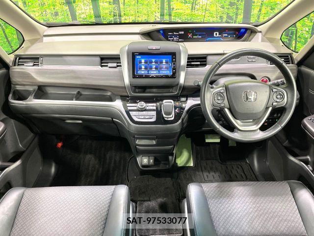 Honda FREED HYBRID 2021-09 7058669-1