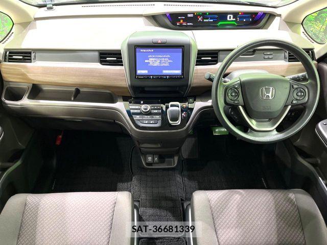 Honda FREED HYBRID 2021-08 7058659-1