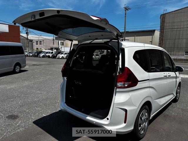 Honda FREED HYBRID 2023-05 7058651-27