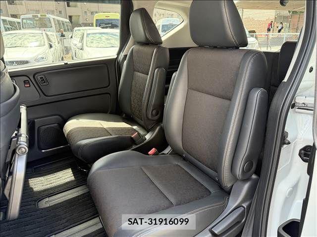 Honda FREED HYBRID 2021-09 7218945-9