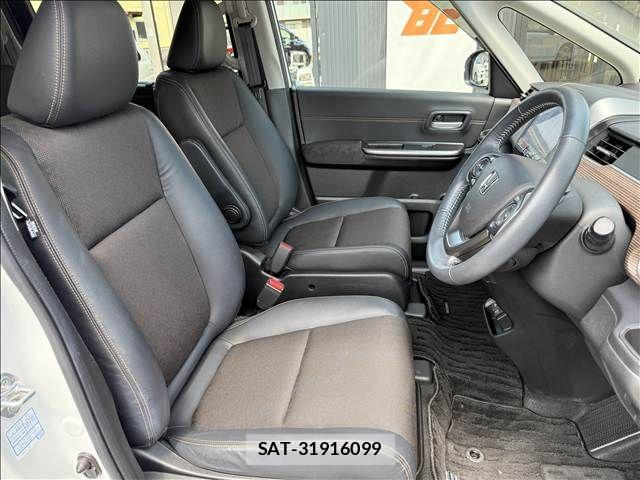 Honda FREED HYBRID 2021-09 7218945-8