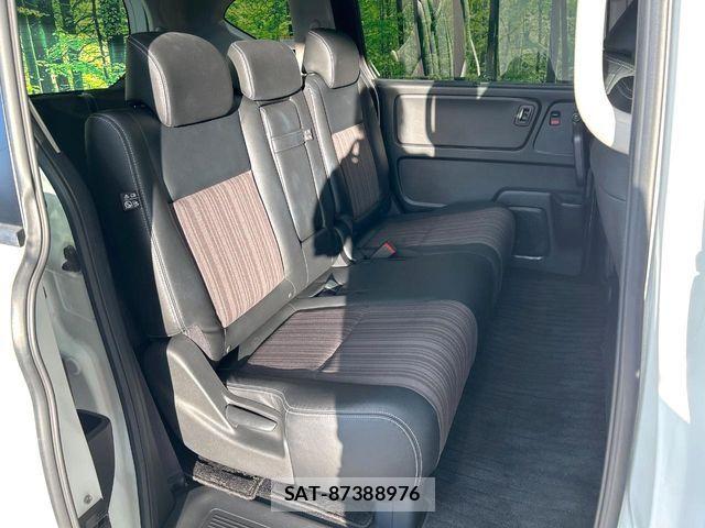 Honda FREED HYBRID 2018-04 7218929-8