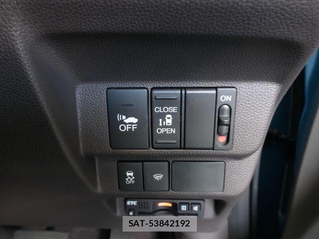 Honda FREED HYBRID 2017-11 7218930-17