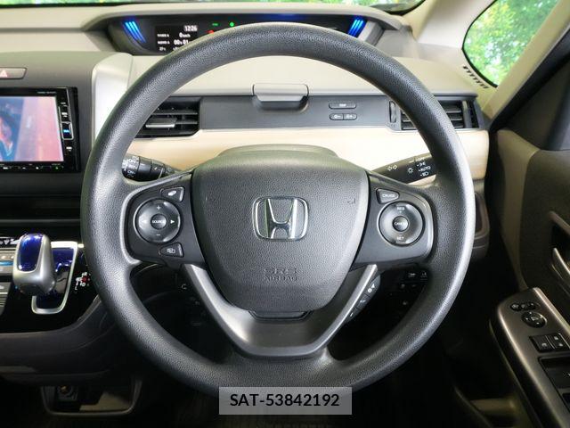 Honda FREED HYBRID 2017-11 7218930-6
