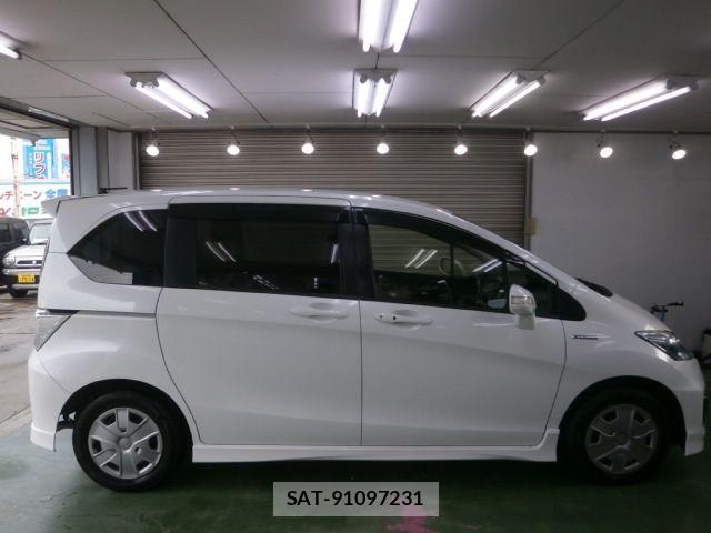 Honda FREED HYBRID 2014-02 7218915-3