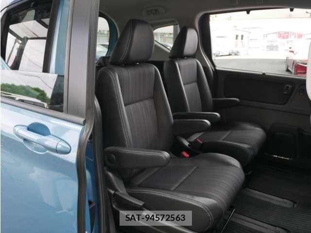 Honda FREED HYBRID 2017-05 7218917-11