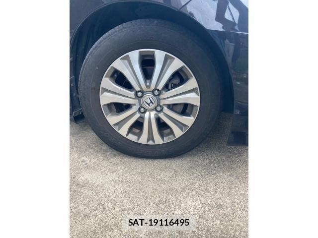Honda FREED HYBRID 2011-10 7218906-9