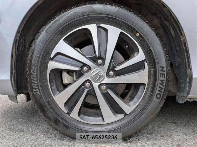Honda FREED HYBRID 2017-11 7218926-29