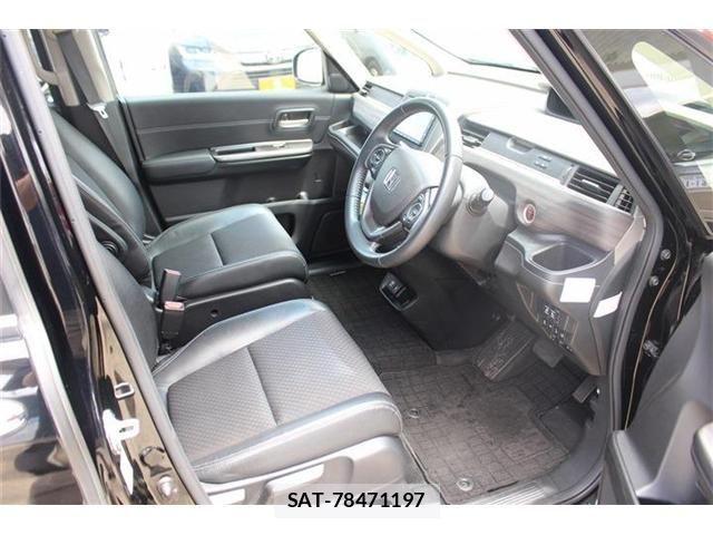 Honda FREED HYBRID 2021-05 7250905-24