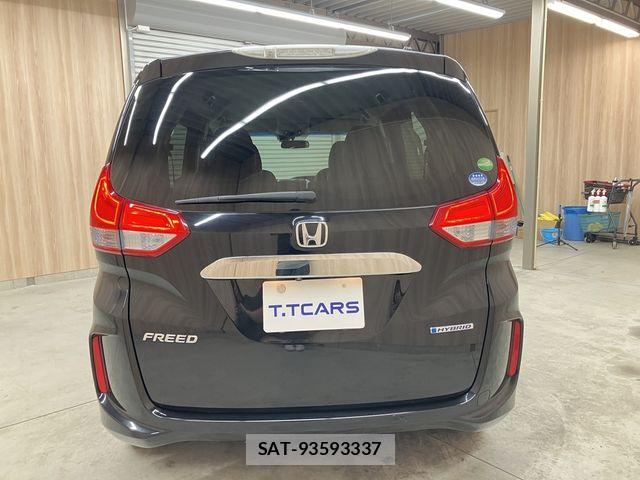 Honda FREED HYBRID 2019-06 7327218-25