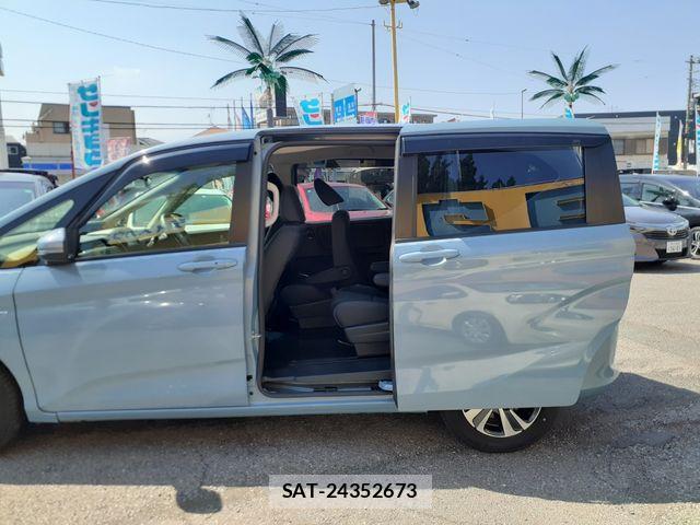 Honda FREED HYBRID 2021-06 7357883-10