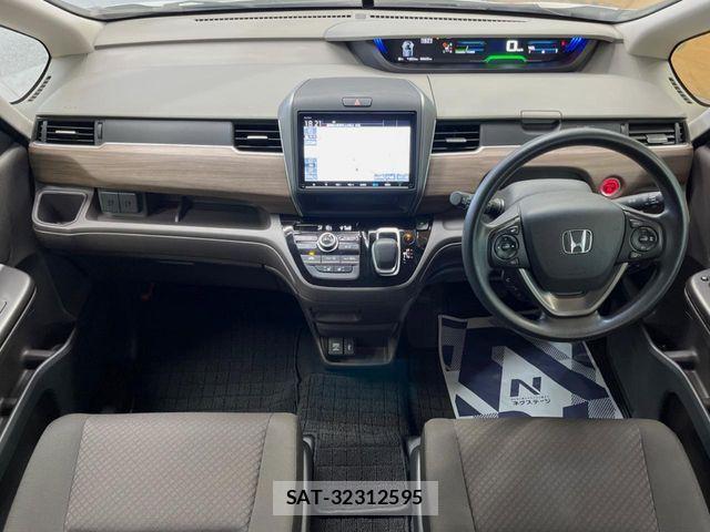 Honda FREED HYBRID 2022-04 7357877-1