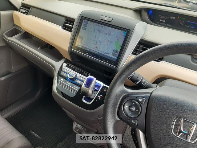 Honda FREED HYBRID 2017-04 7357881-21