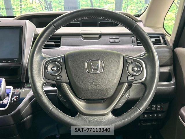 Honda FREED HYBRID 2017-05 7454510-11