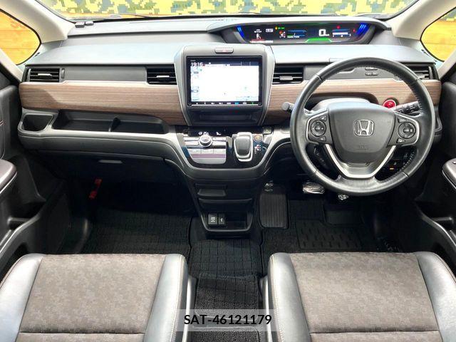 Honda FREED HYBRID 2021-11 7454493-1
