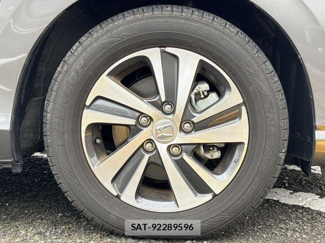 Honda FREED HYBRID 2023-09 7500682-26