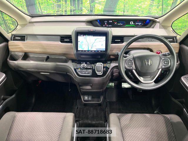 Honda FREED HYBRID 2023-08 7562155-1