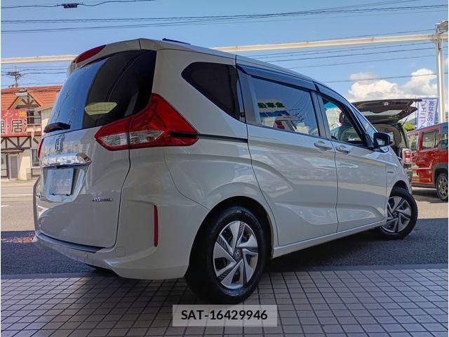 Honda FREED HYBRID 2022-04 7616722-2