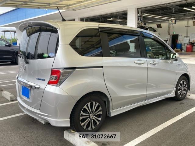 Honda FREED HYBRID 2015-12 7723602-2