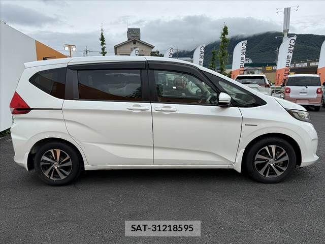 Honda FREED HYBRID 2016-10 7723587-11