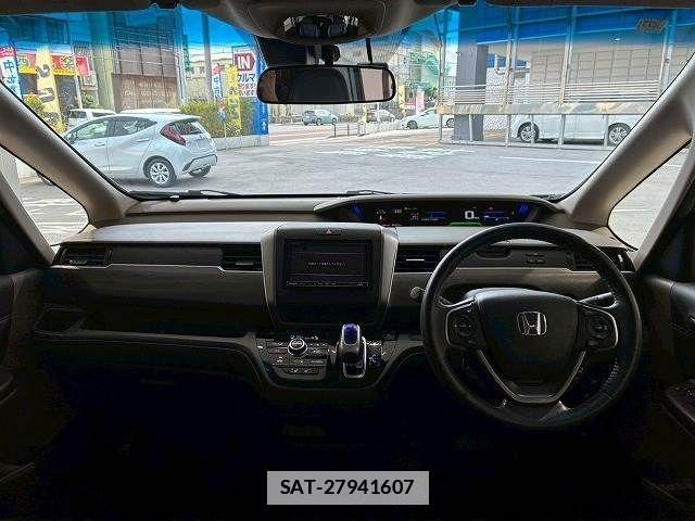 Honda FREED HYBRID 2017-08 7785162-2