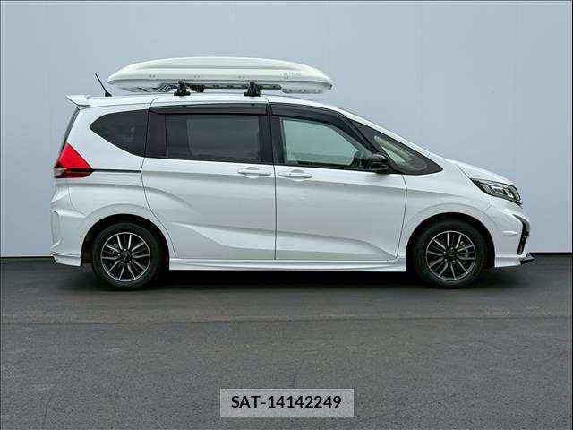 Honda FREED HYBRID 2022-09 7876589-8