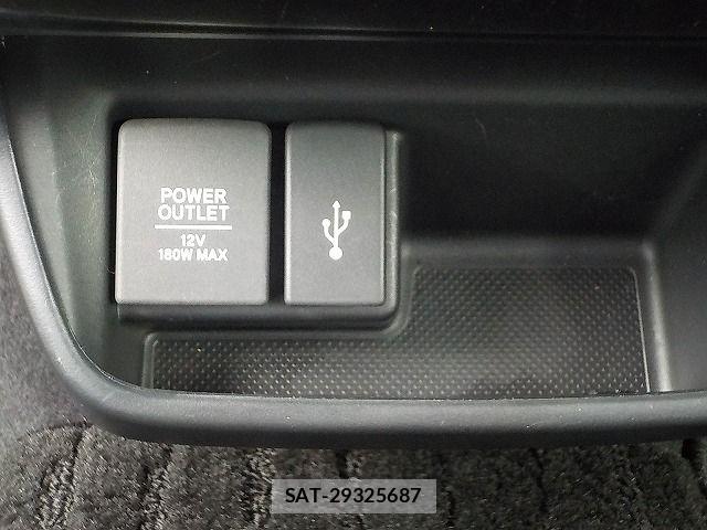Honda FREED HYBRID 2021-12 7961793-13