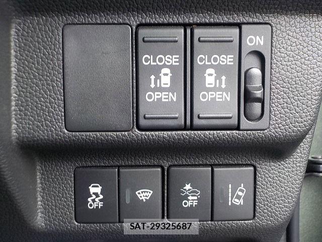 Honda FREED HYBRID 2021-12 7961793-8
