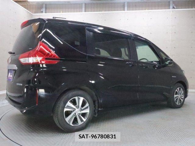 Honda FREED HYBRID 2021-05 7979301-1