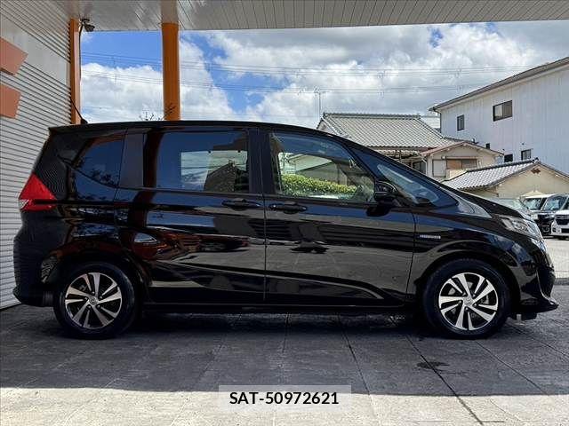 Honda FREED HYBRID 2017-08 7979304-9