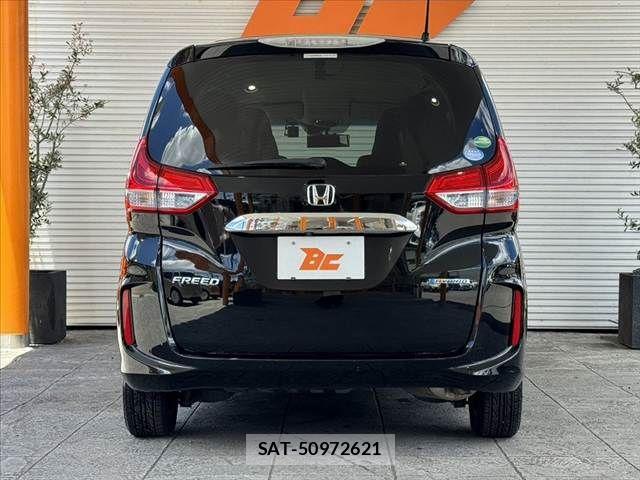 Honda FREED HYBRID 2017-08 7979304-12