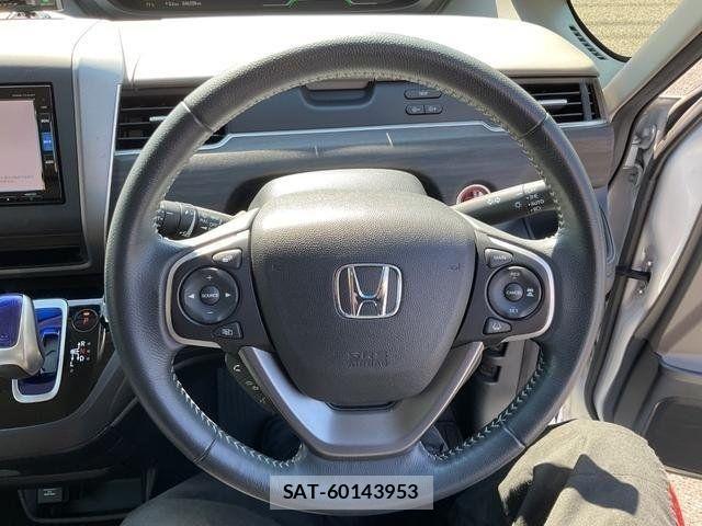 Honda FREED HYBRID 2017-10 7979302-11