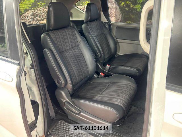 Honda FREED HYBRID 2019-07 8035697-8