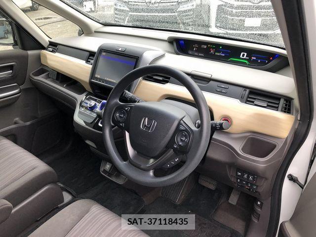 Honda FREED HYBRID 2017-06 8035701-16