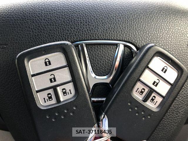 Honda FREED HYBRID 2017-06 8035701-29