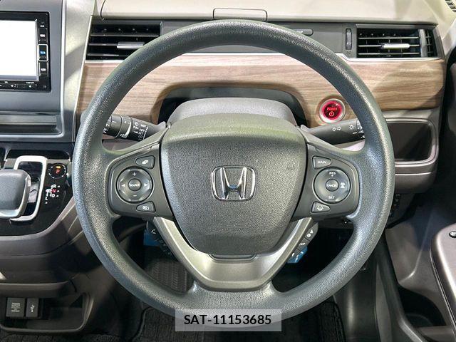 Honda FREED HYBRID 2022-07 8035695-11