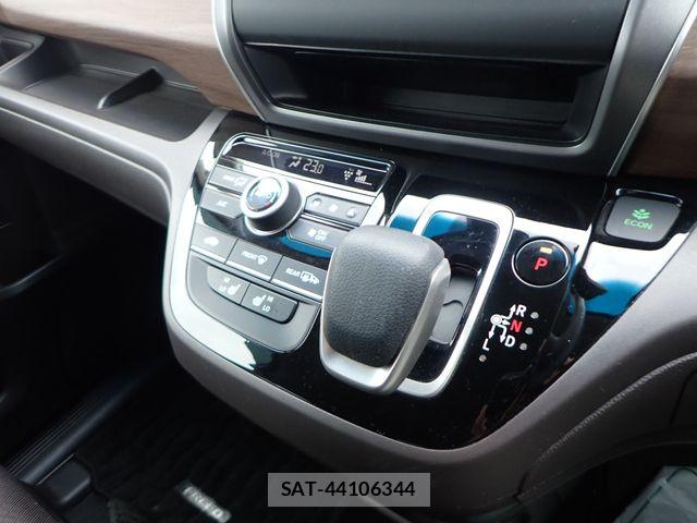 Honda FREED HYBRID 2021-06 8035704-16