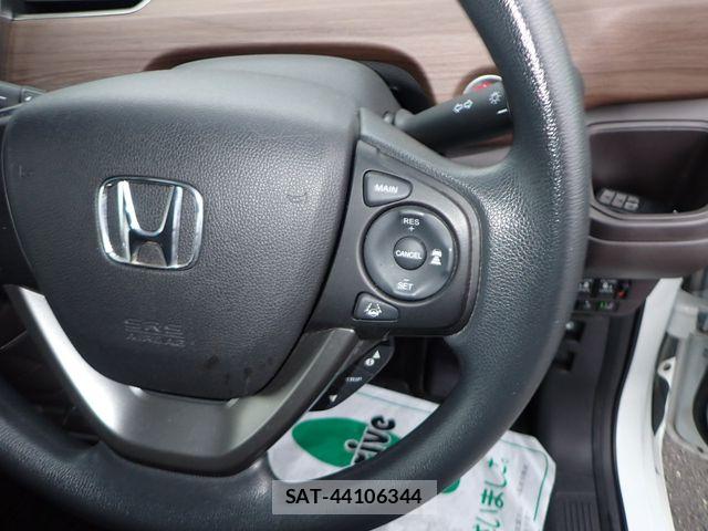 Honda FREED HYBRID 2021-06 8035704-17