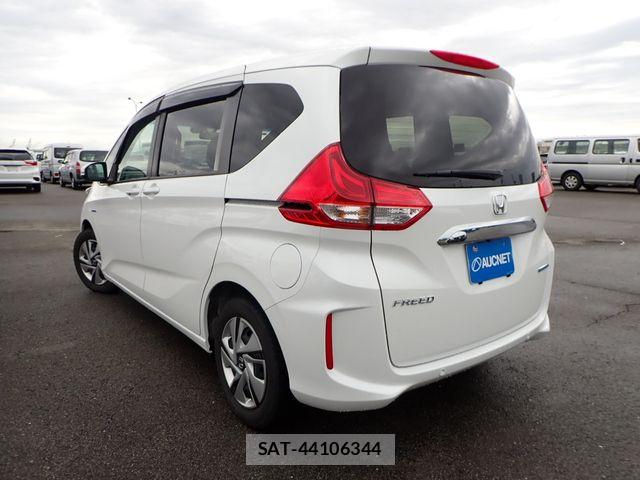 Honda FREED HYBRID 2021-06 8035704-1