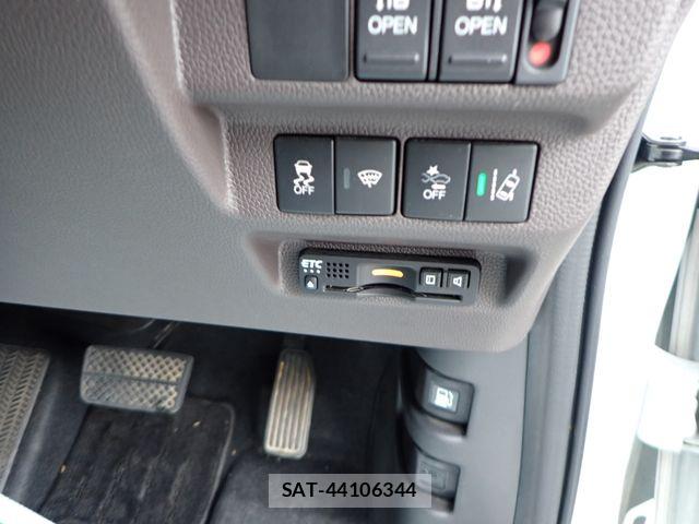 Honda FREED HYBRID 2021-06 8035704-19